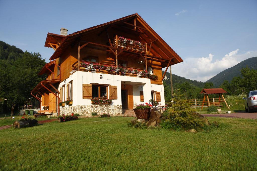 Gasthaus Maria Borlova エクステリア 写真