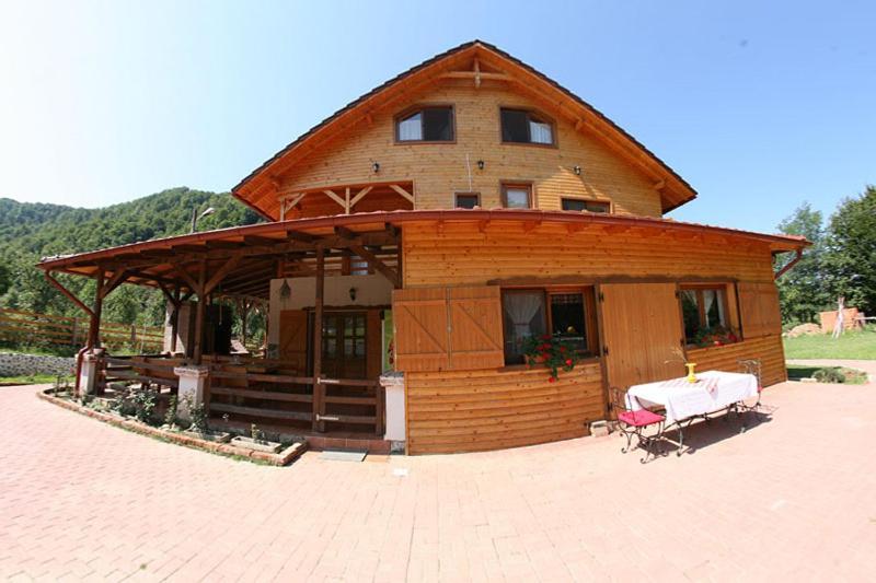 Gasthaus Maria Borlova エクステリア 写真