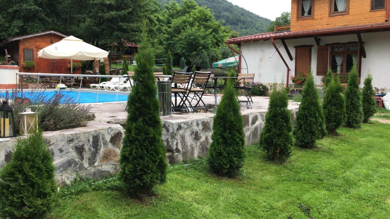 Gasthaus Maria Borlova エクステリア 写真
